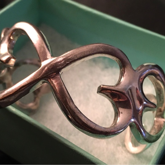 Tiffany & Co. 1997 “Picasso” Heart Cuff .925 Silver - Picture 2 of 5